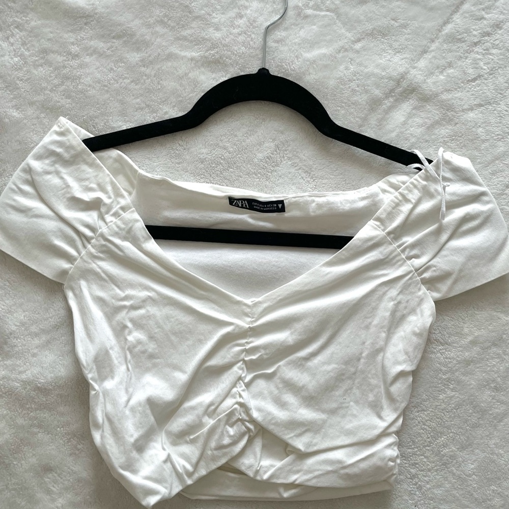 Zara White Ruched Women's Cropped Top 🤍